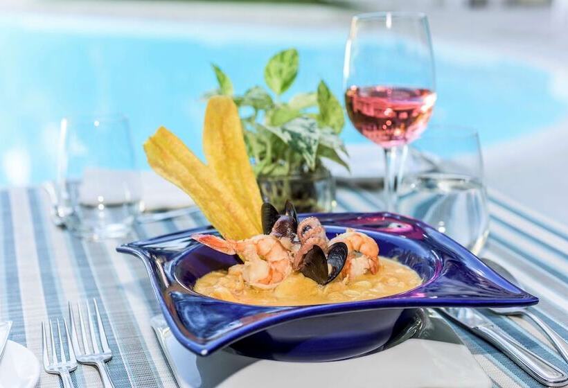 בית מלון כפרי NH Cali Boulevard del Río