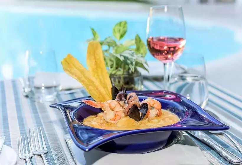 ホテル NH Cali Boulevard del Río