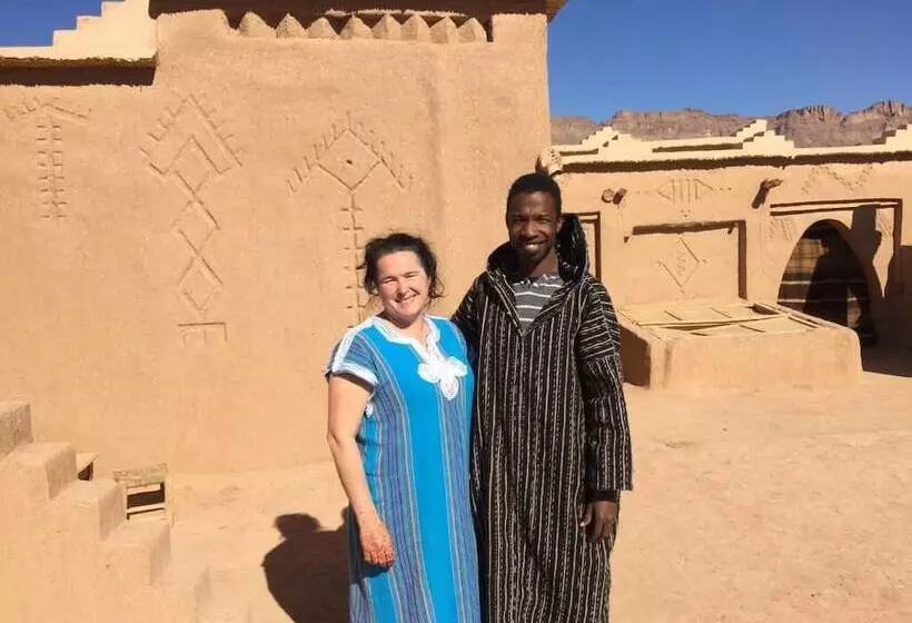 Khamlia Desert Bed & Breakfast