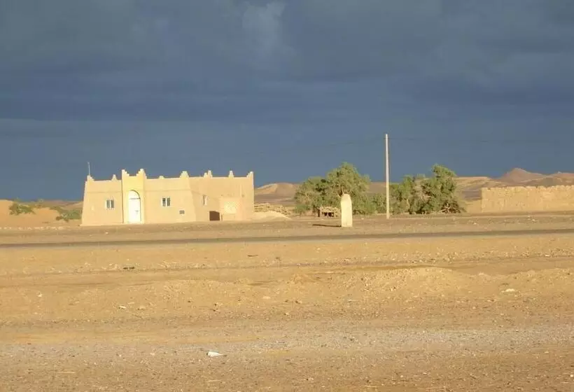 Khamlia Desert Bed & Breakfast