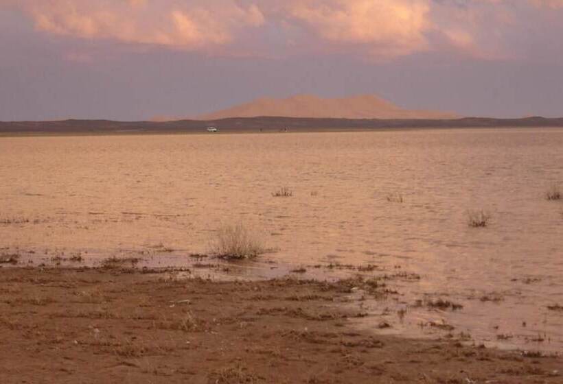 Khamlia Desert Bed & Breakfast