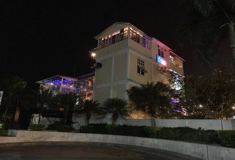 ペンション Hello! Las Peñas Siglo Xxi B&b