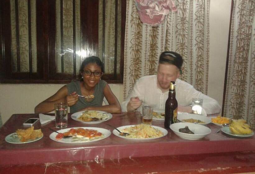 Pensão Lali S Hikkaduwa Homestay