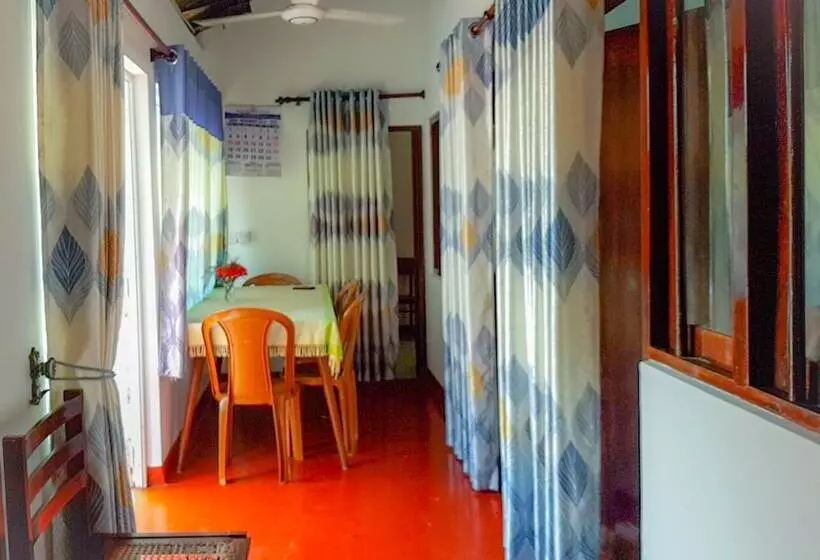 پانسیون Lali S Hikkaduwa Homestay