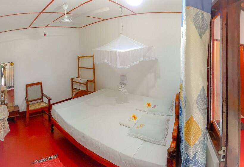 Pensão Lali S Hikkaduwa Homestay
