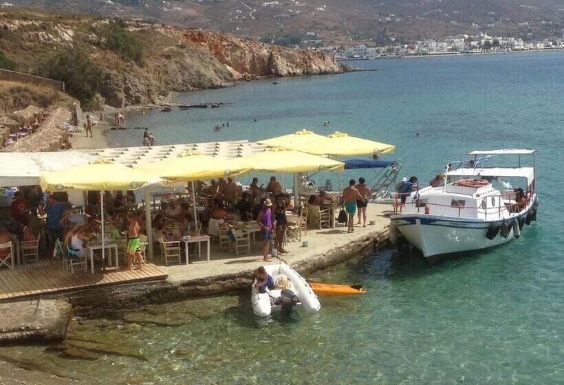 פנסיון Petalides Apartments