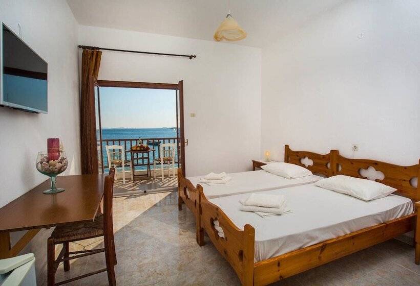 פנסיון Petalides Apartments