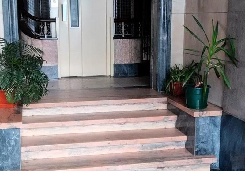 Absolut Morning Hostel