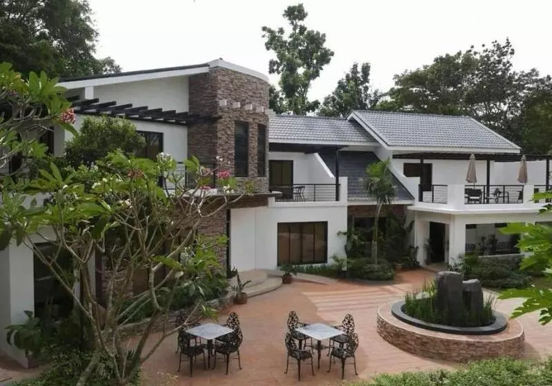 Bellagio Hills Hotel And Restaurant