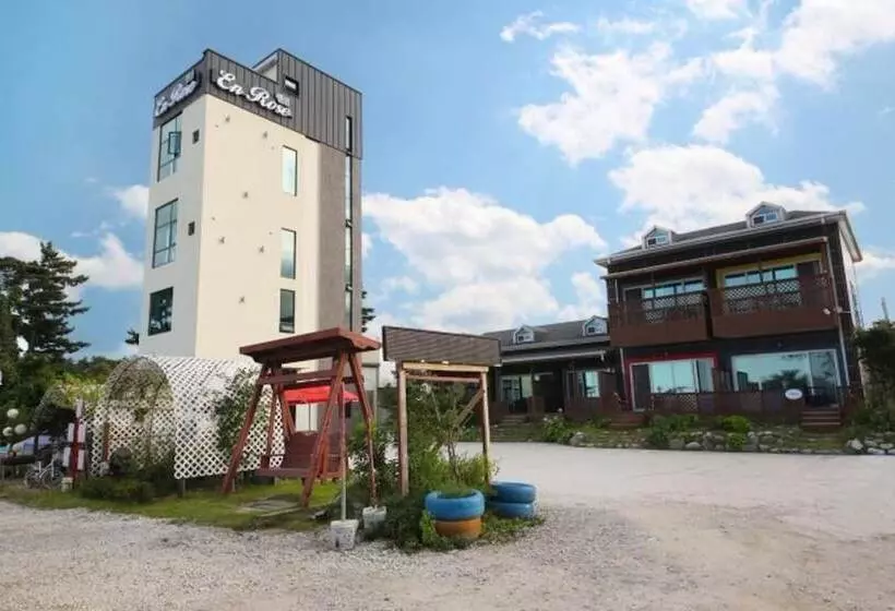 Gangreung Rosepension