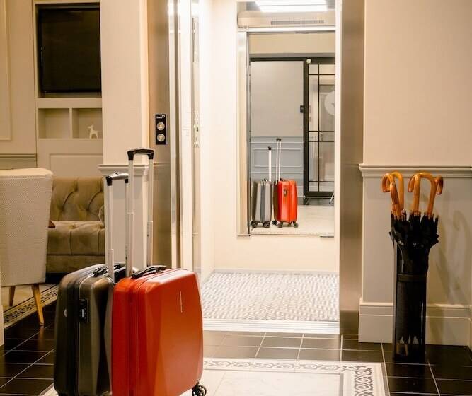 Отель Amber Design Residence