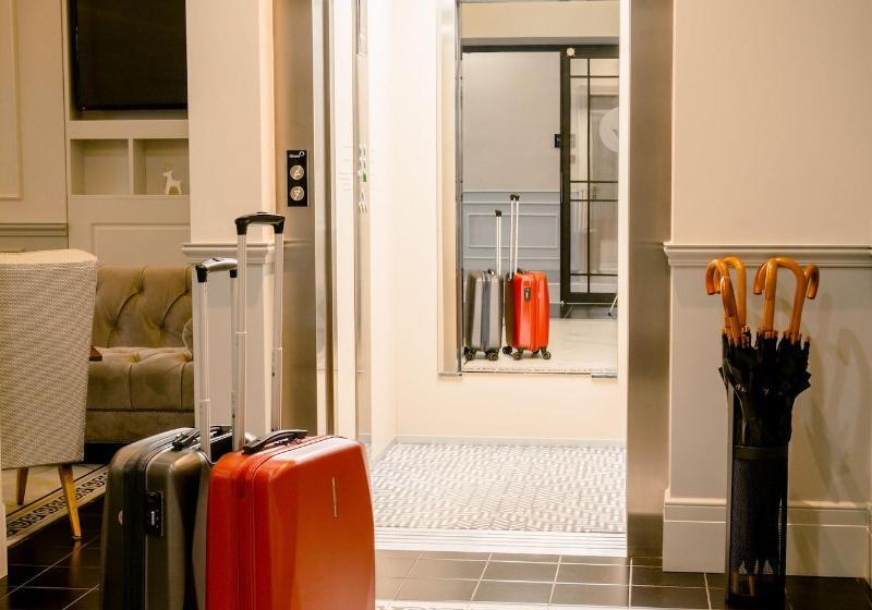 Отель Amber Design Residence