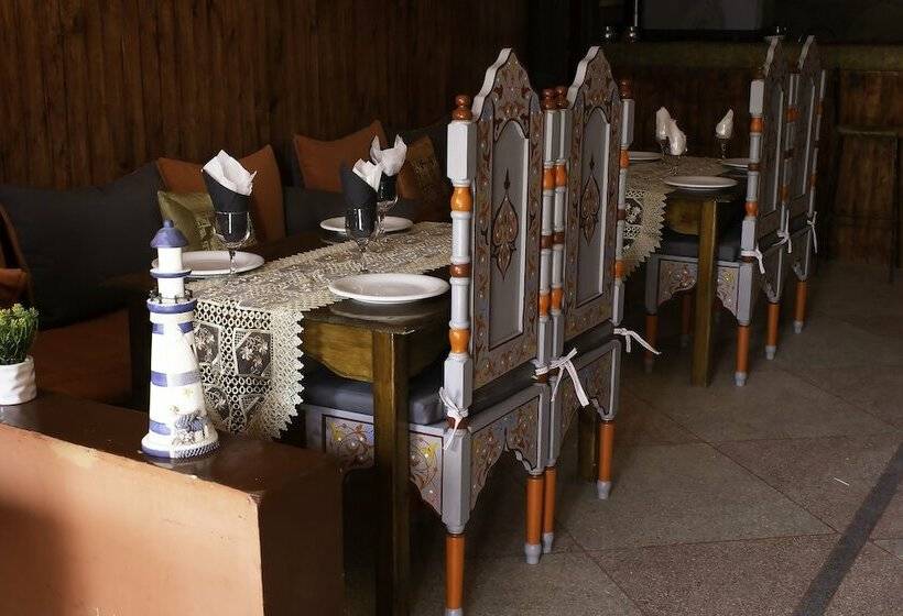 Отель Atlas Mirleft