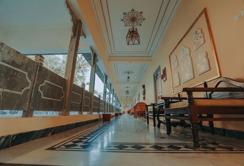 ホテル Shahpura Kumbhal Villas