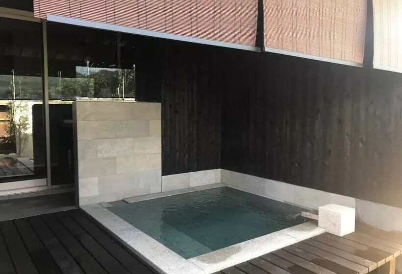 Hotelli Yufuin Rikka