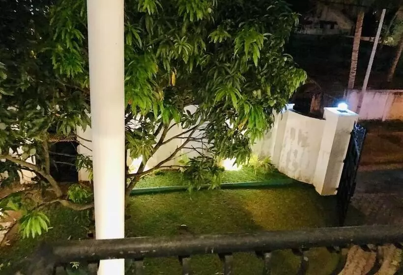 پانسیون Ama Villa Negombo