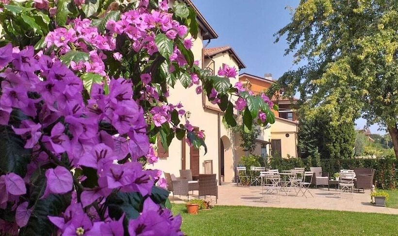 פנסיון Corteallago