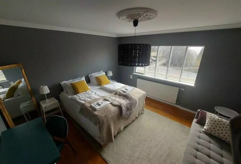 پانسیون Ig Akureyri