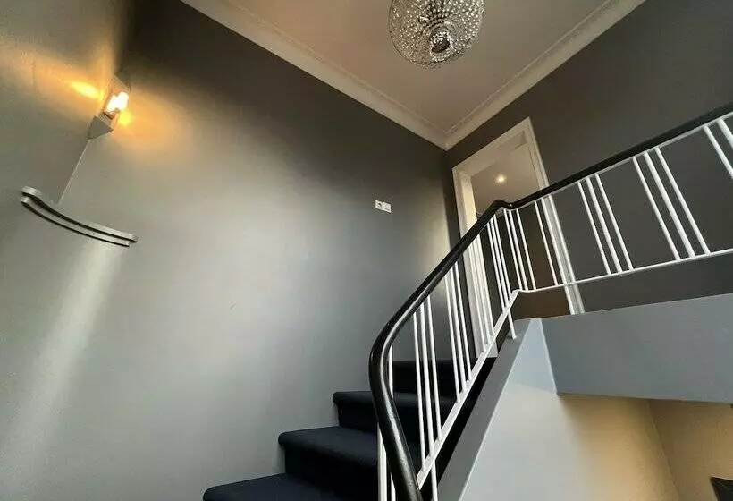 پانسیون Ig Akureyri