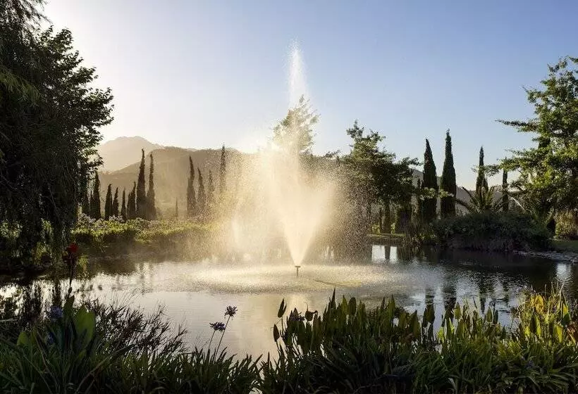 Majatalo La Providence Guest House & Wine Farm