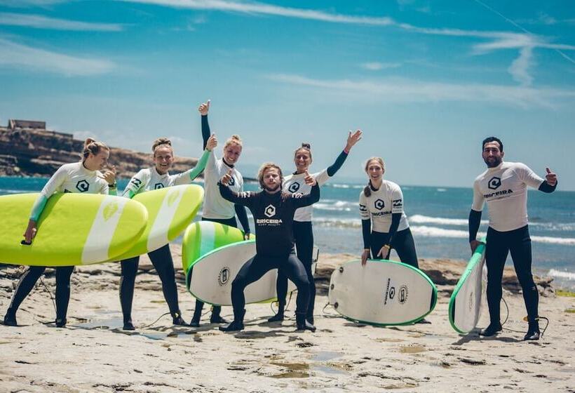 پانسیون Surfer S Den Ericeira
