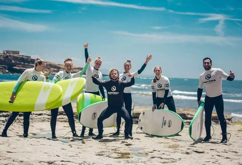 پانسیون Surfer S Den Ericeira