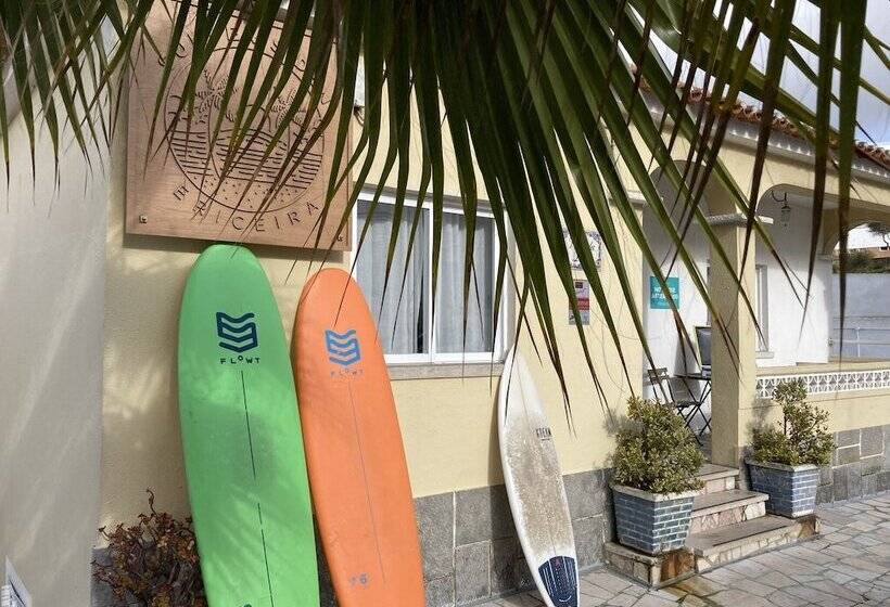 پانسیون Surfer S Den Ericeira