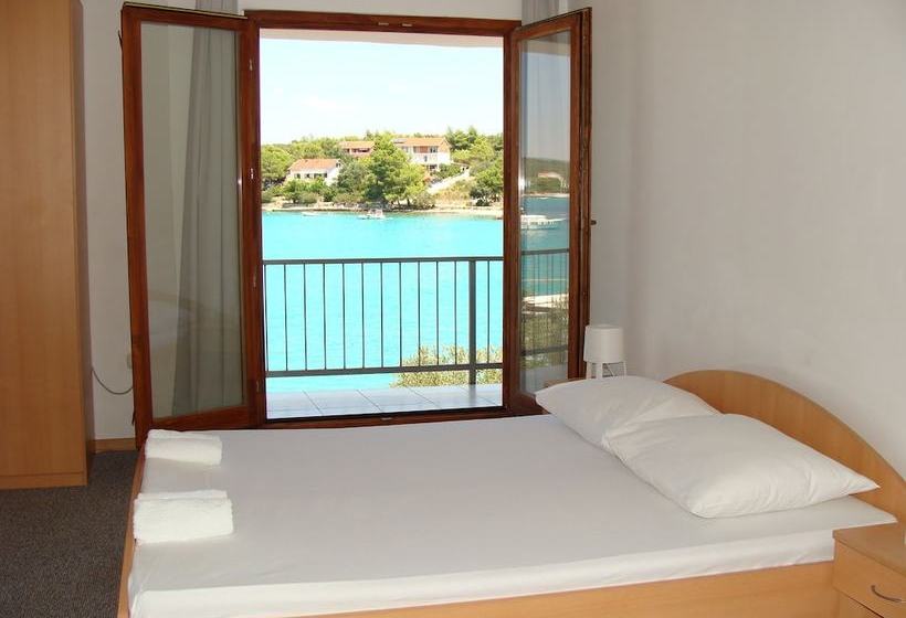 Sea Turtle Apartments