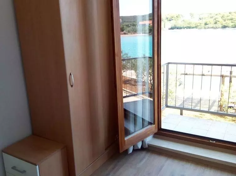 Sea Turtle Apartments