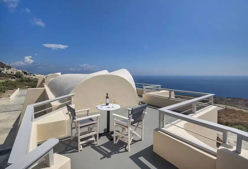 Theano Cave Suites & Villas