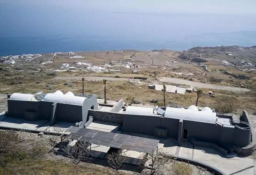 Theano Cave Suites & Villas