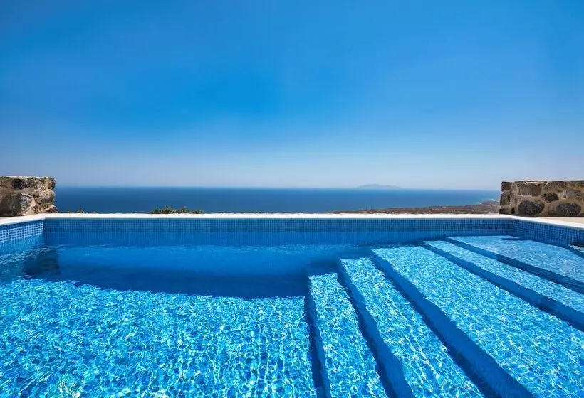 Theano Cave Suites & Villas