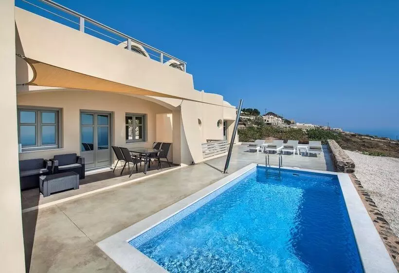 Theano Cave Suites & Villas