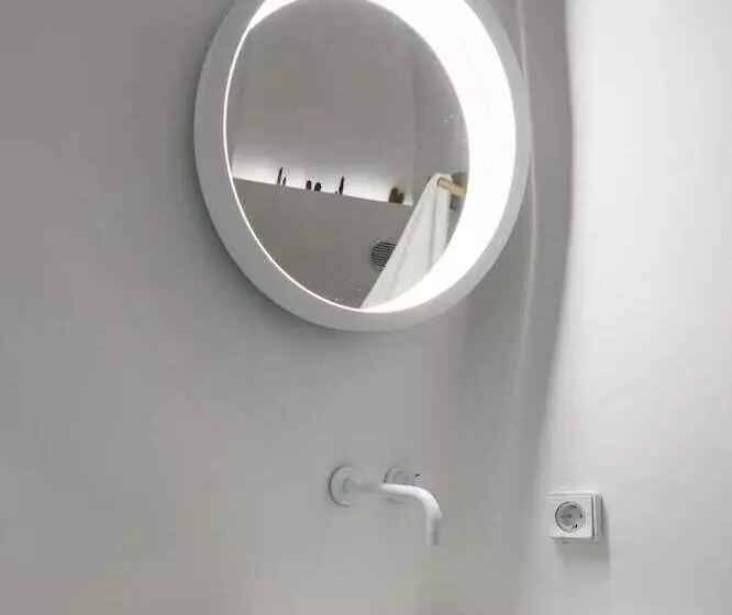 Theano Cave Suites & Villas