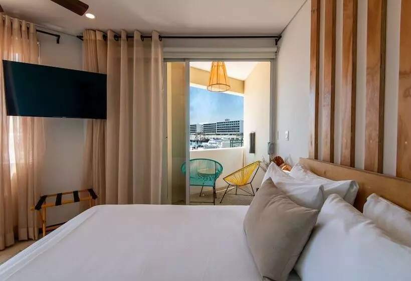 هاستل Mayan Monkey Los Cabos | Social