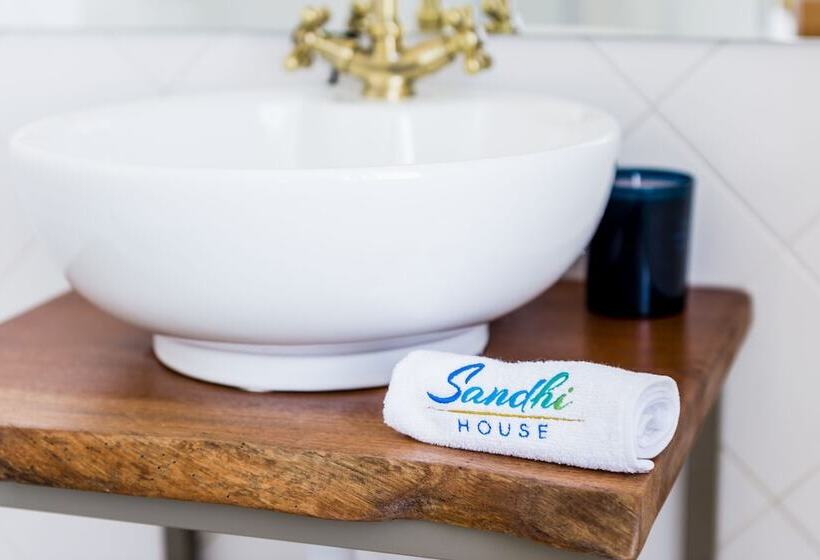 مبيت وإفطار Sandhi House Yoga & Wellness