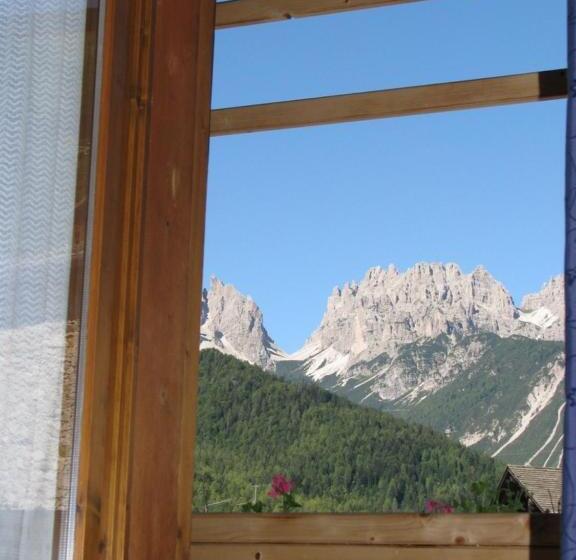 Hotel Albergo Centrale Forni