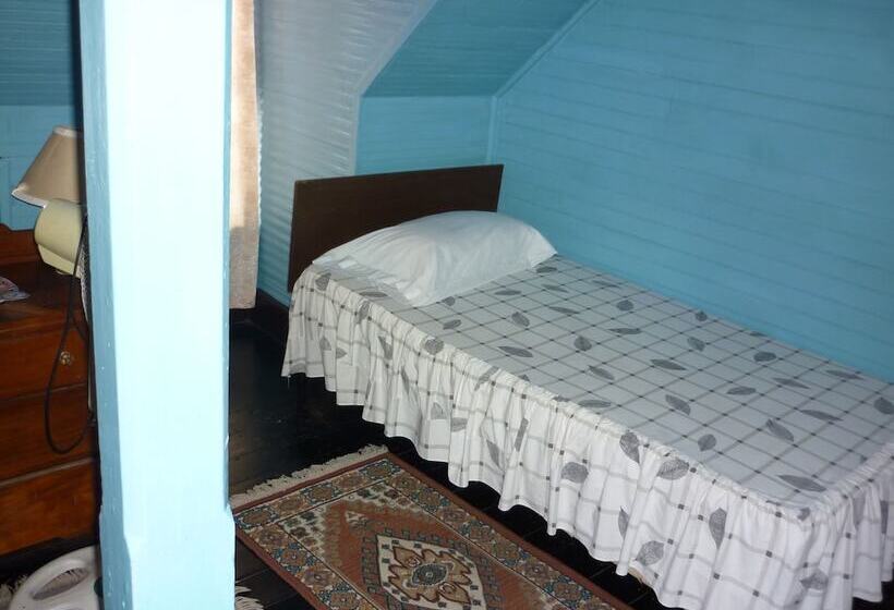 בית מלון כפרי Demontevin Lodge