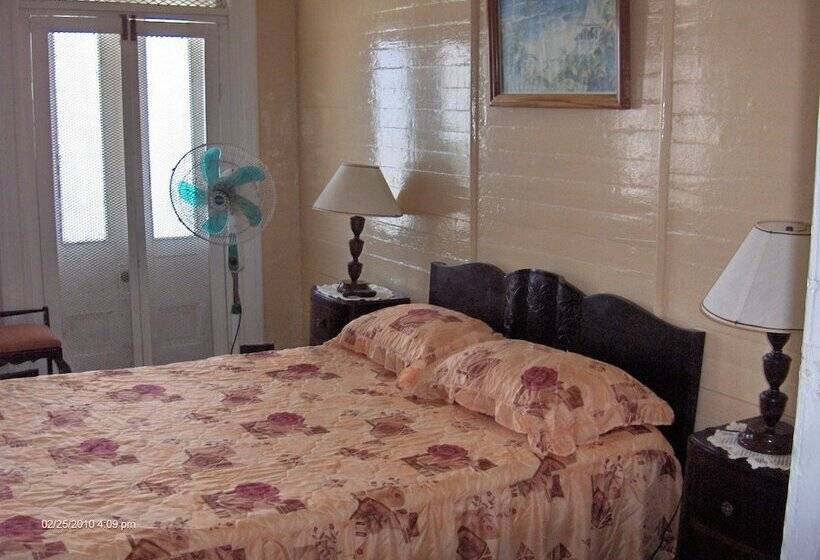 בית מלון כפרי Demontevin Lodge