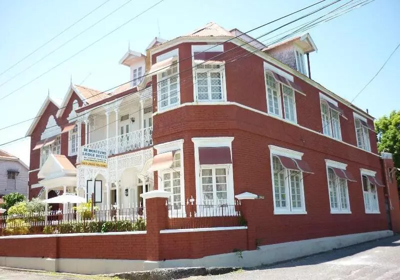 هتل Demontevin Lodge