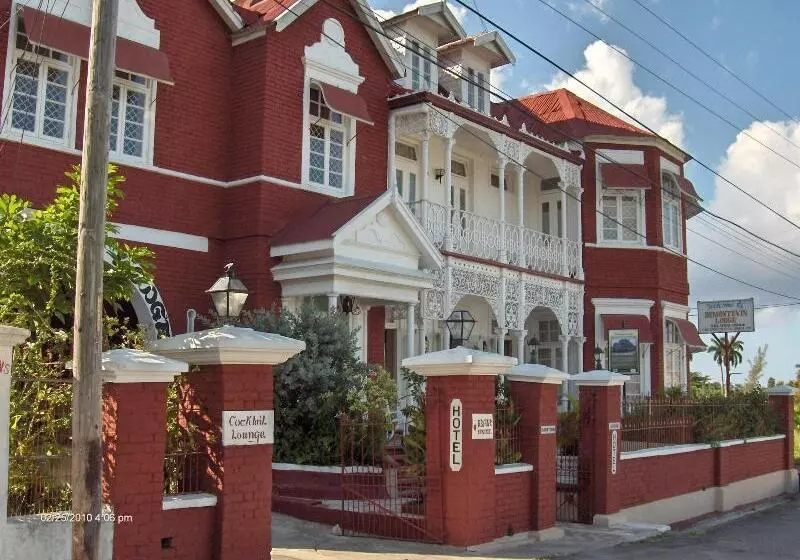 هتل Demontevin Lodge