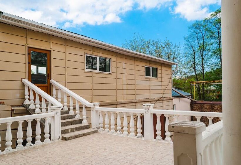 Отель Pansionat Vershina