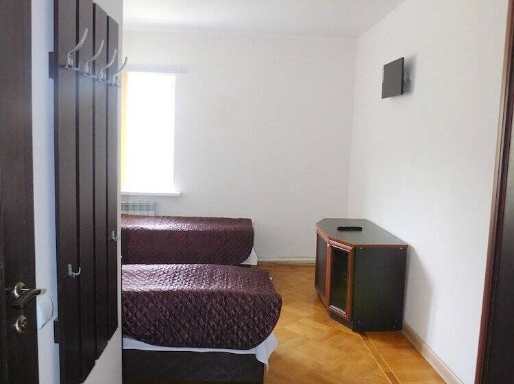 Отель Pansionat Vershina