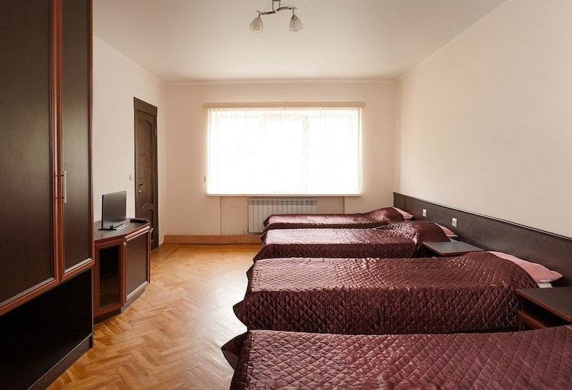 Отель Pansionat Vershina