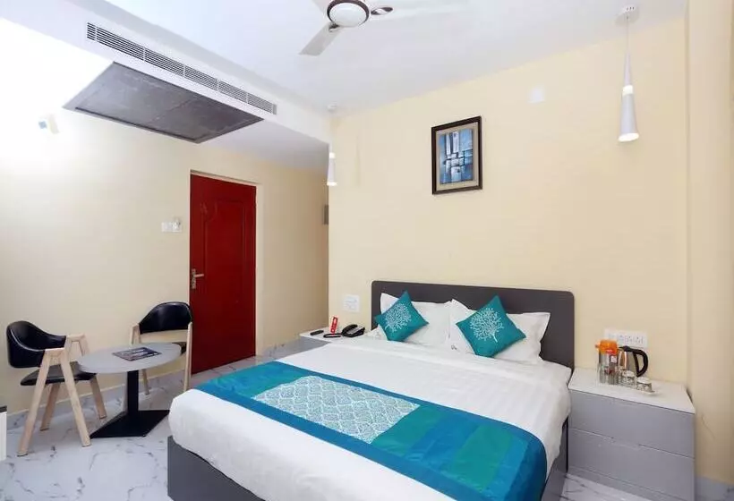 ホテル Rahmath Residency By Oyo Rooms