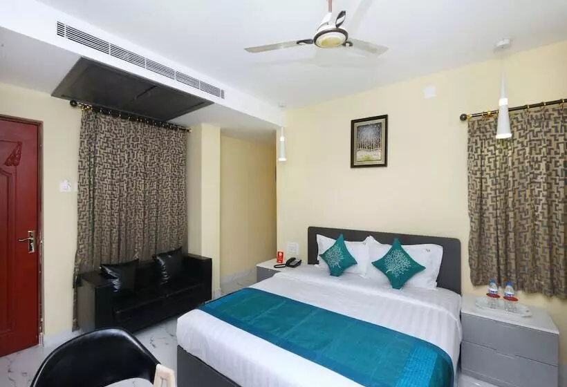ホテル Rahmath Residency By Oyo Rooms
