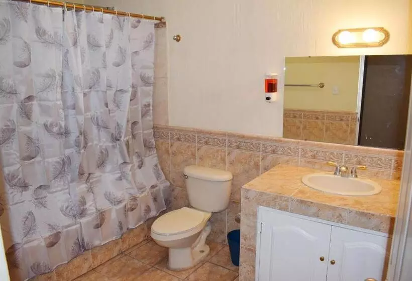 پانسیون Laguna Sky