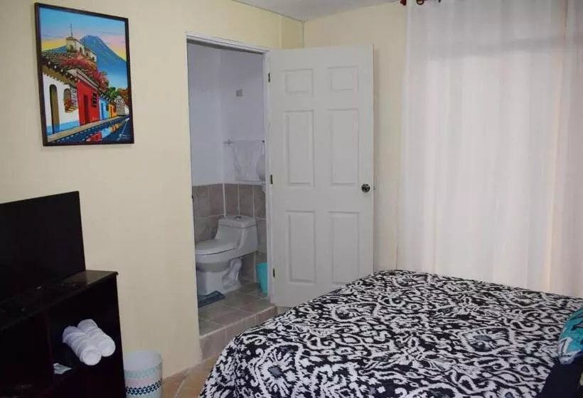 پانسیون Laguna Sky