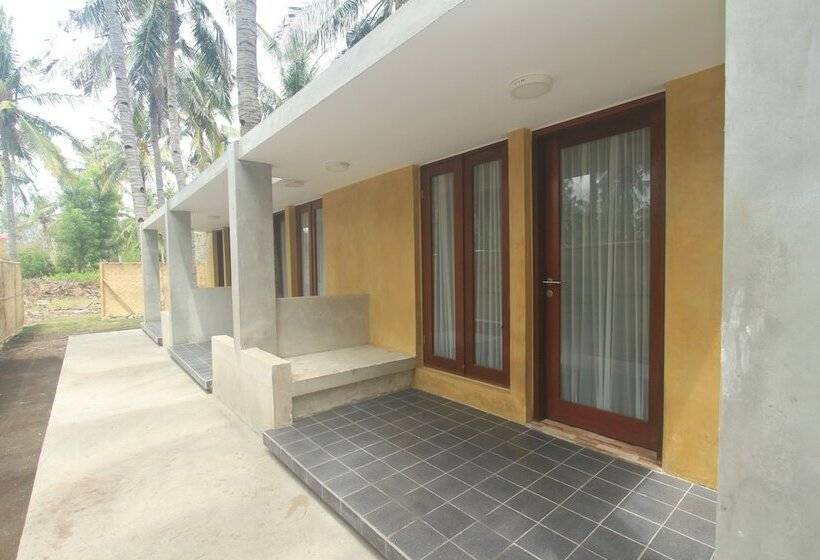 پانسیون Triple Tree Villa