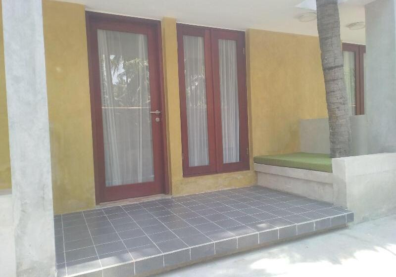 پانسیون Triple Tree Villa